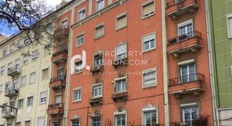 2 Bed Apartment for sale in Lisboa, Portugal
