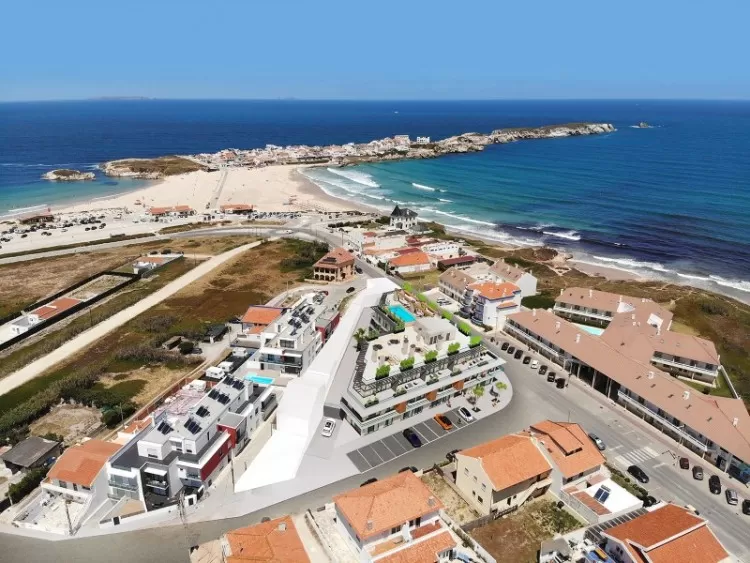 commercial property for sale in Silver Coast Portugal