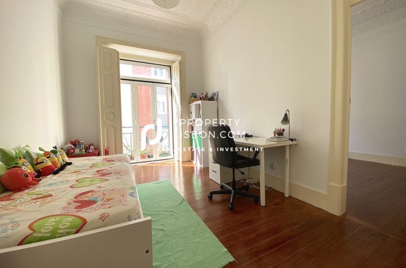Main Photo