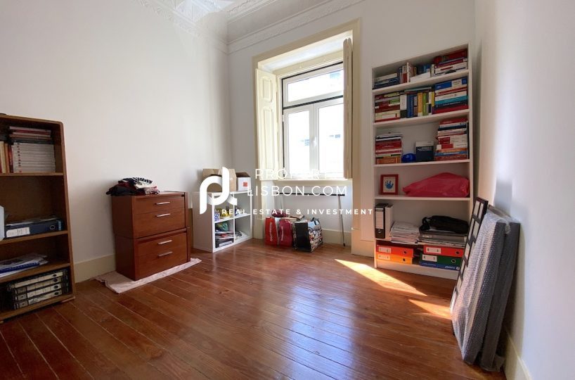 Main Photo